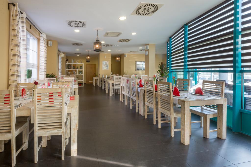 אוסטרבה Sareza Hotel מראה חיצוני תמונה