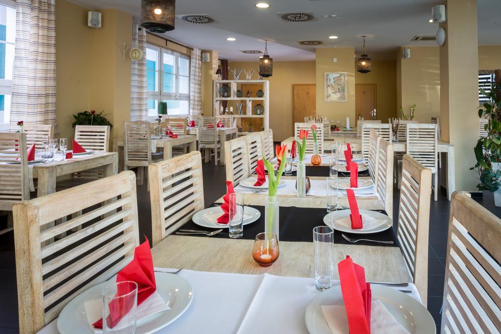 אוסטרבה Sareza Hotel מראה חיצוני תמונה