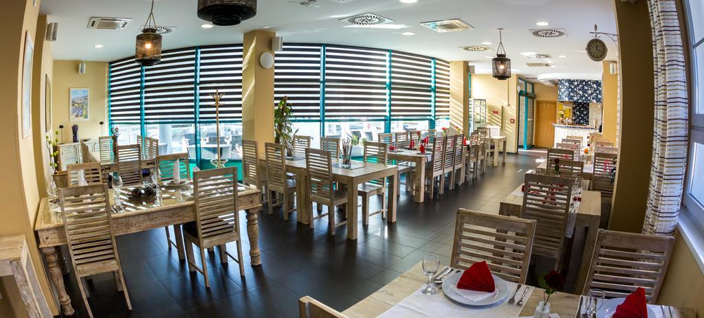 אוסטרבה Sareza Hotel מראה חיצוני תמונה