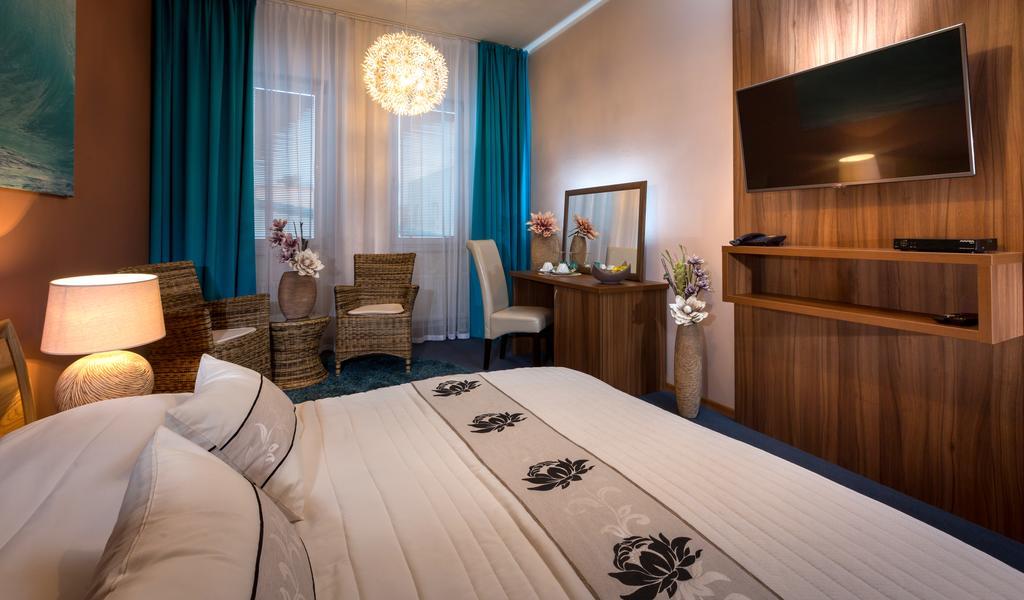 אוסטרבה Sareza Hotel מראה חיצוני תמונה