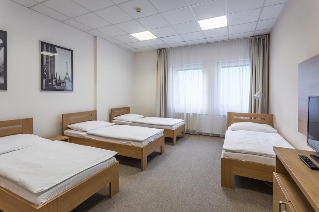 אוסטרבה Sareza Hotel מראה חיצוני תמונה